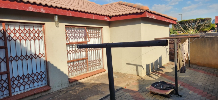 4 Bedroom Property for Sale in Tlhabane West North West